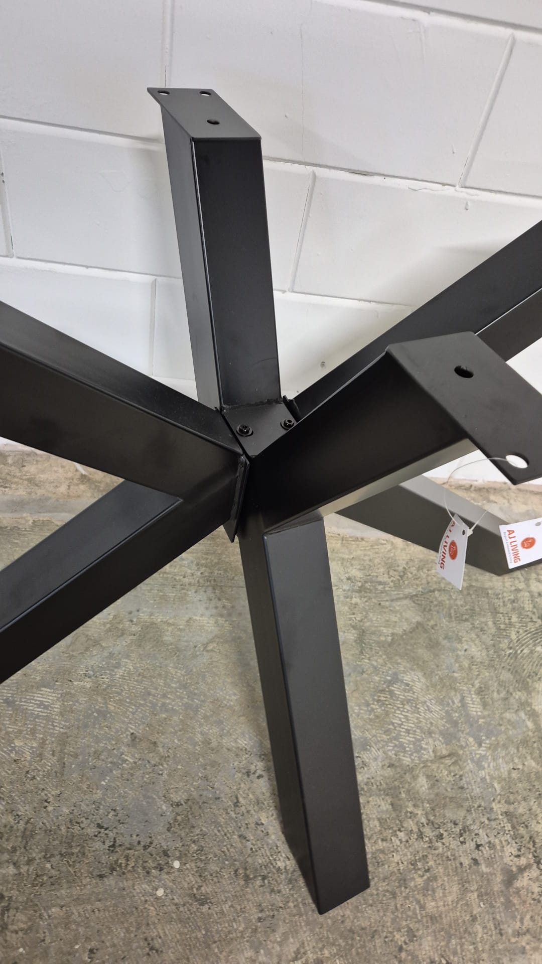 Metalen Spinpoot – Tafelonderstel 140×80×73 cm