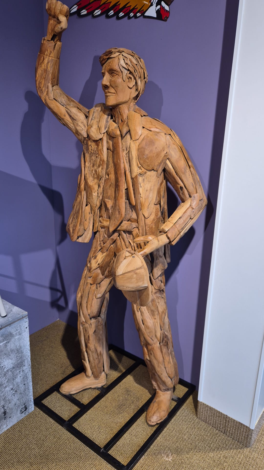 Teakhouten Businessman / President Beeld – Levensgroot Decorbeeld 235 cm